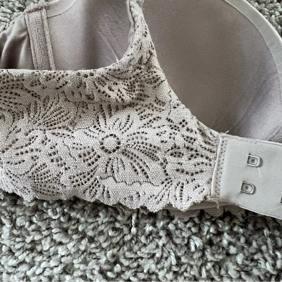{aerie} real sunnie full coverage lightly lined bra - 32C - Picture 4 of 7